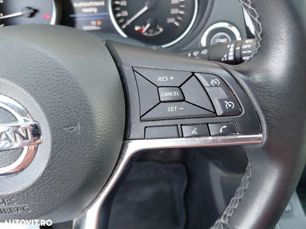 Nissan Qashqai - 23