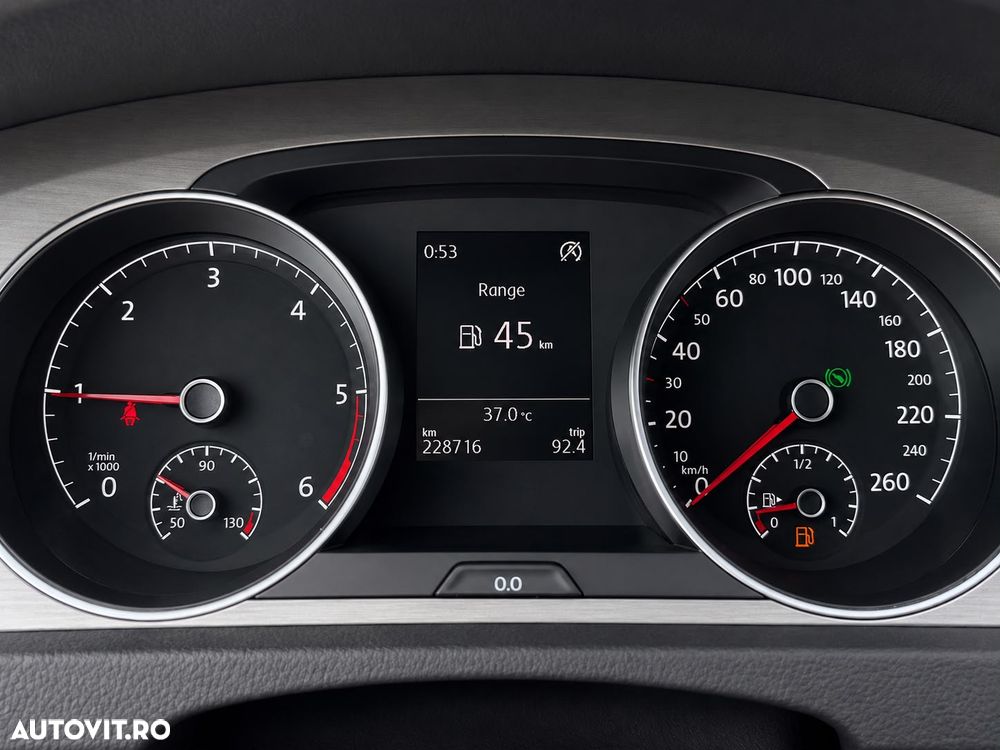 Volkswagen Golf - 12