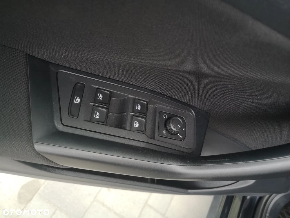 Volkswagen T-Roc 1.5 TSI Life DSG - 7