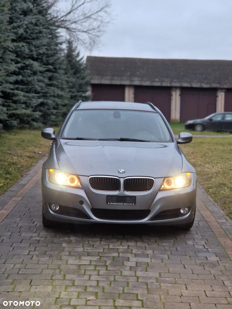 BMW Seria 3 318i Edition Lifestyle - 3