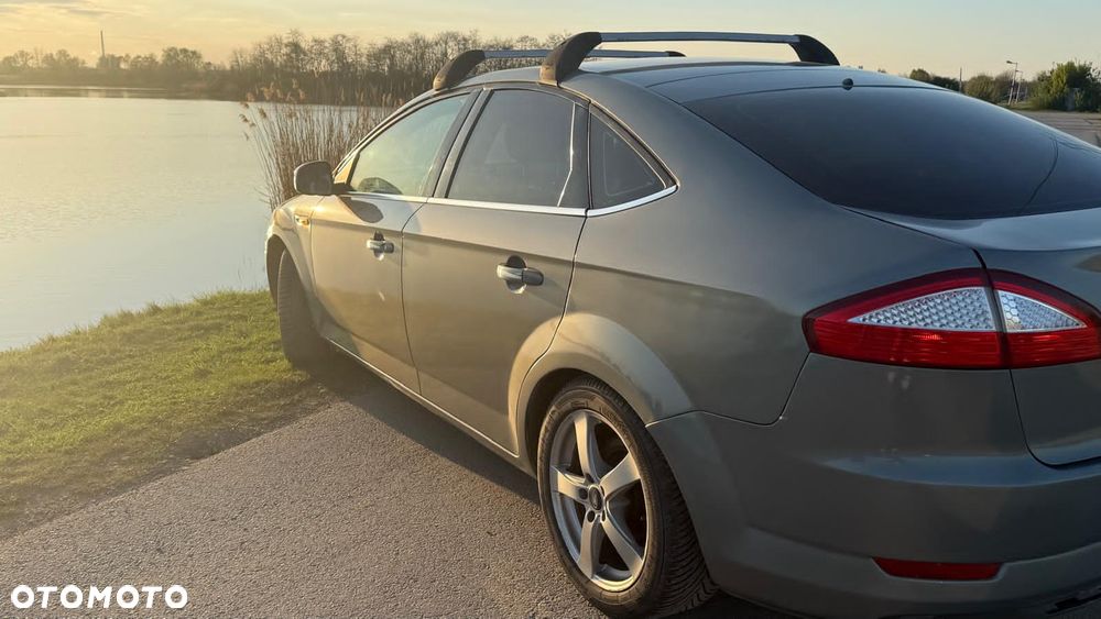 Ford Mondeo 2.5 Titanium - 10