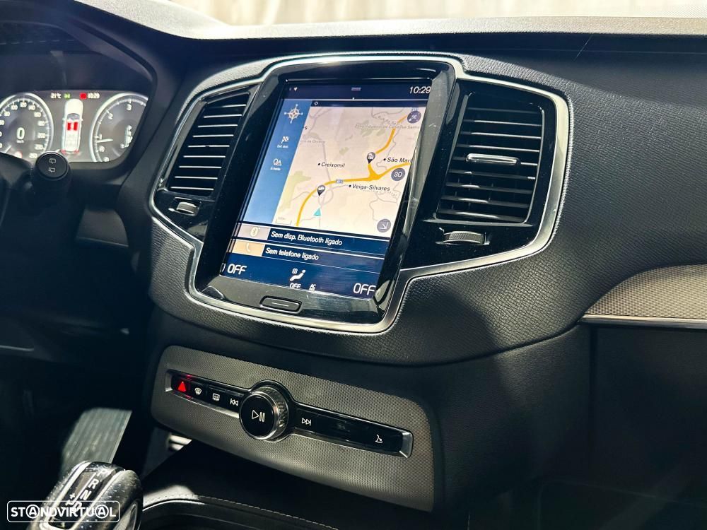 Volvo XC 90 2.0 D4 R-Design - 32