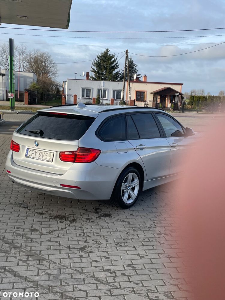 BMW Seria 3 318d - 3