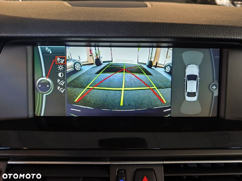 BMW Seria 5 525d - 15