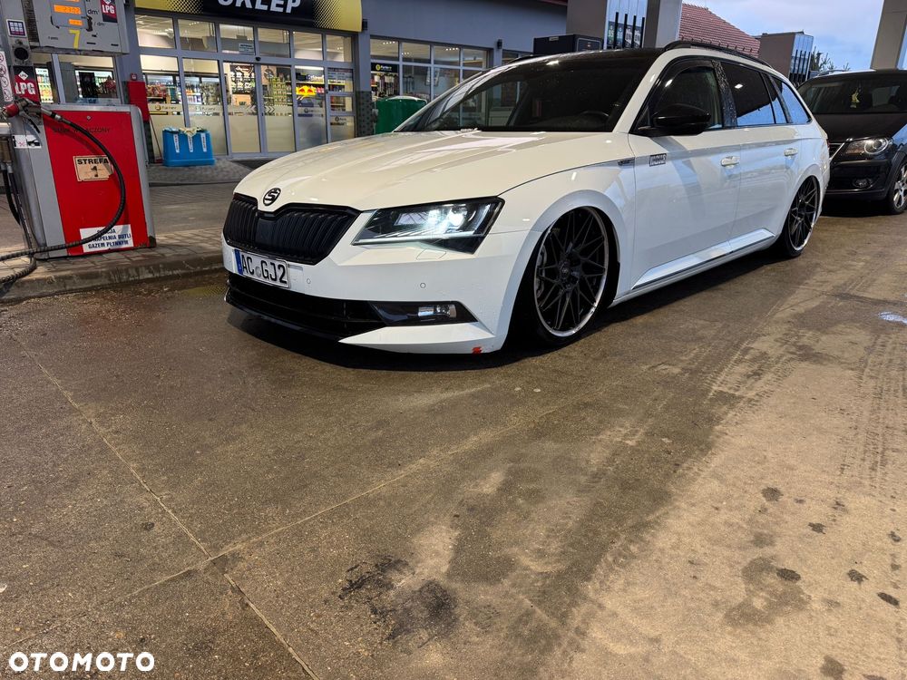 Skoda Superb 2.0 TSI 4x4 DSG SportLine - 17