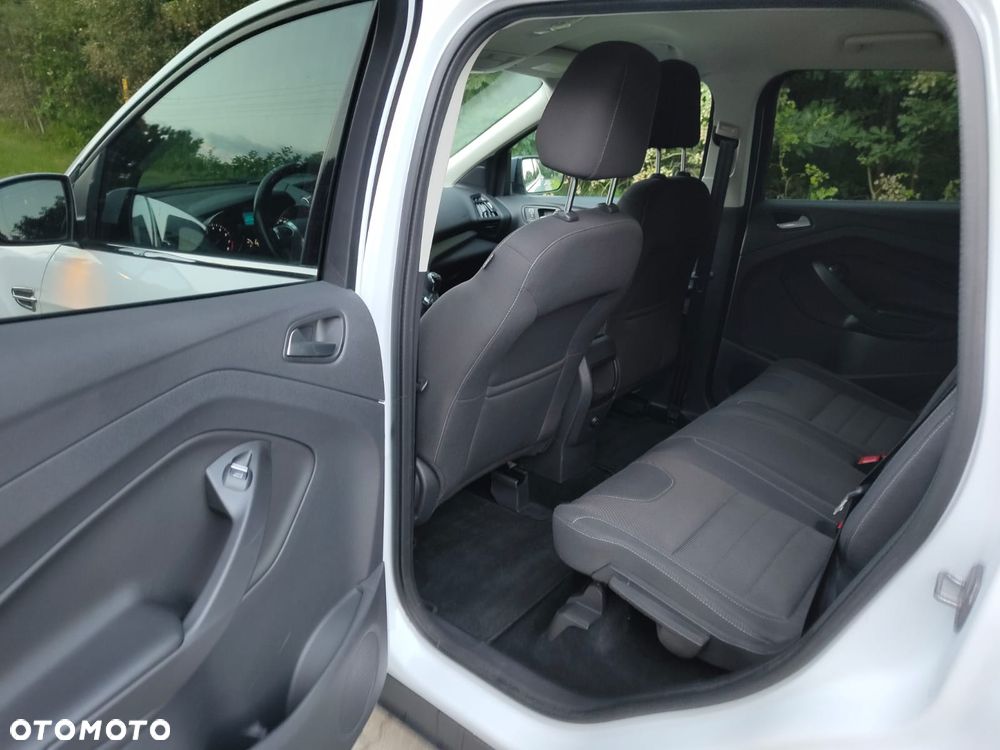 Ford Kuga 1.5 EcoBoost 2x4 Individual - 8
