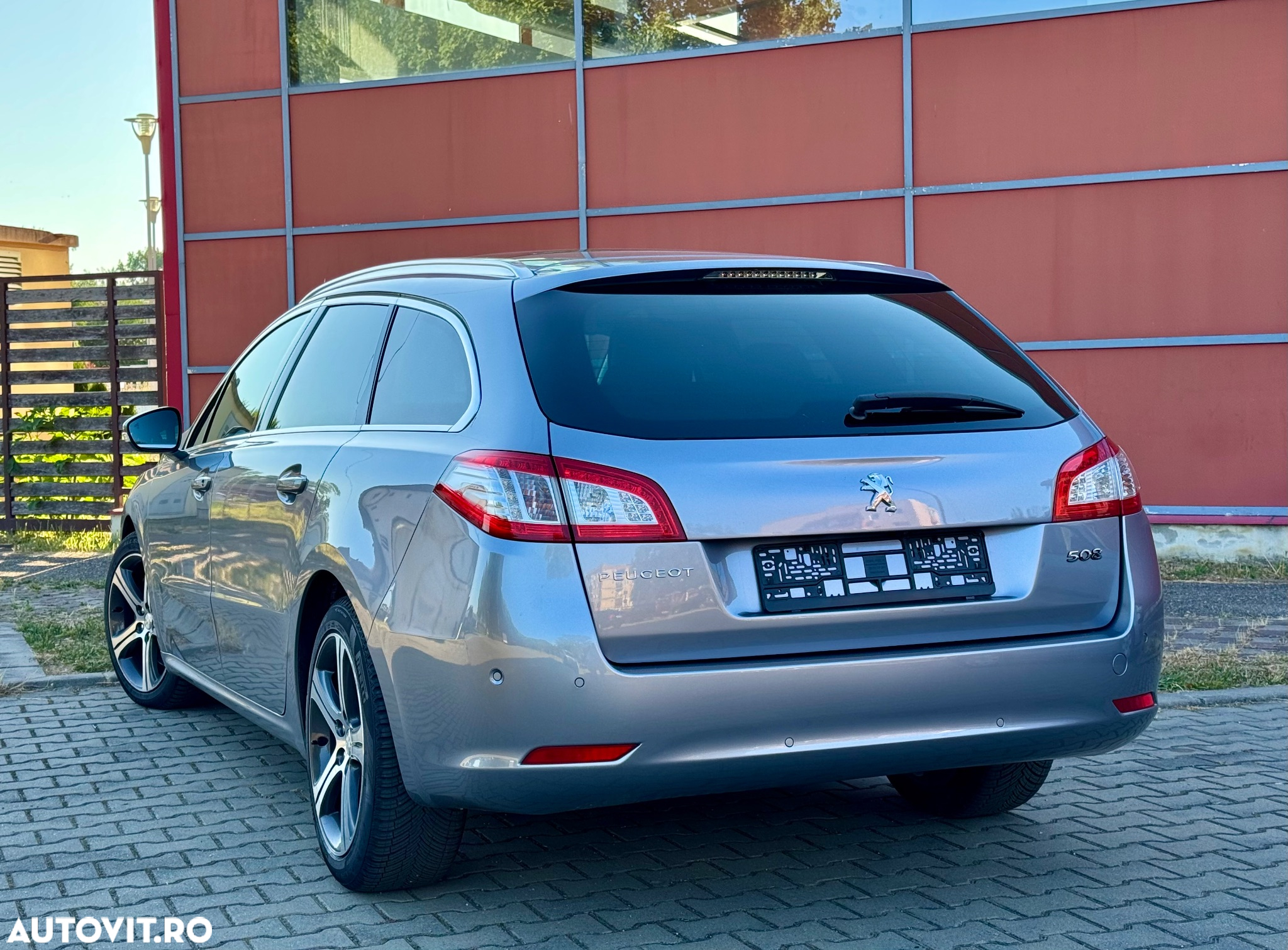 Peugeot 508 SW BlueHDi 180 EAT6 Stop&Start GT - 22
