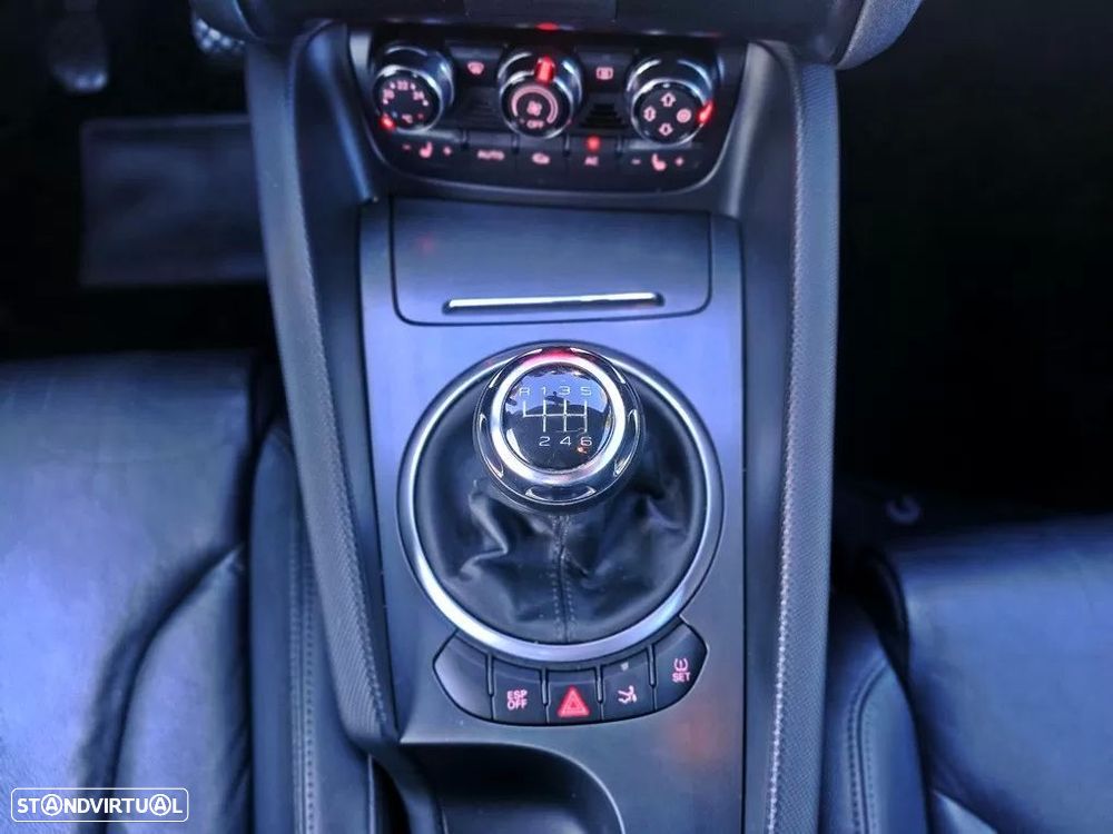 Audi TT Coupé 2.0 TDI quattro - 22