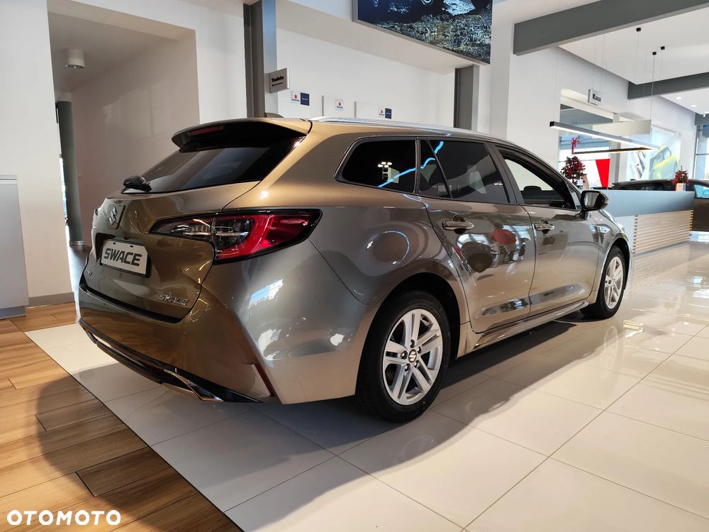 Suzuki Swace 1.8 Hybrid Premium Plus CVT - 2