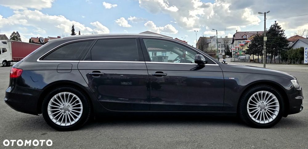 Audi A4 Avant 2.0 TDI DPF quattro S line Sportpaket - 6