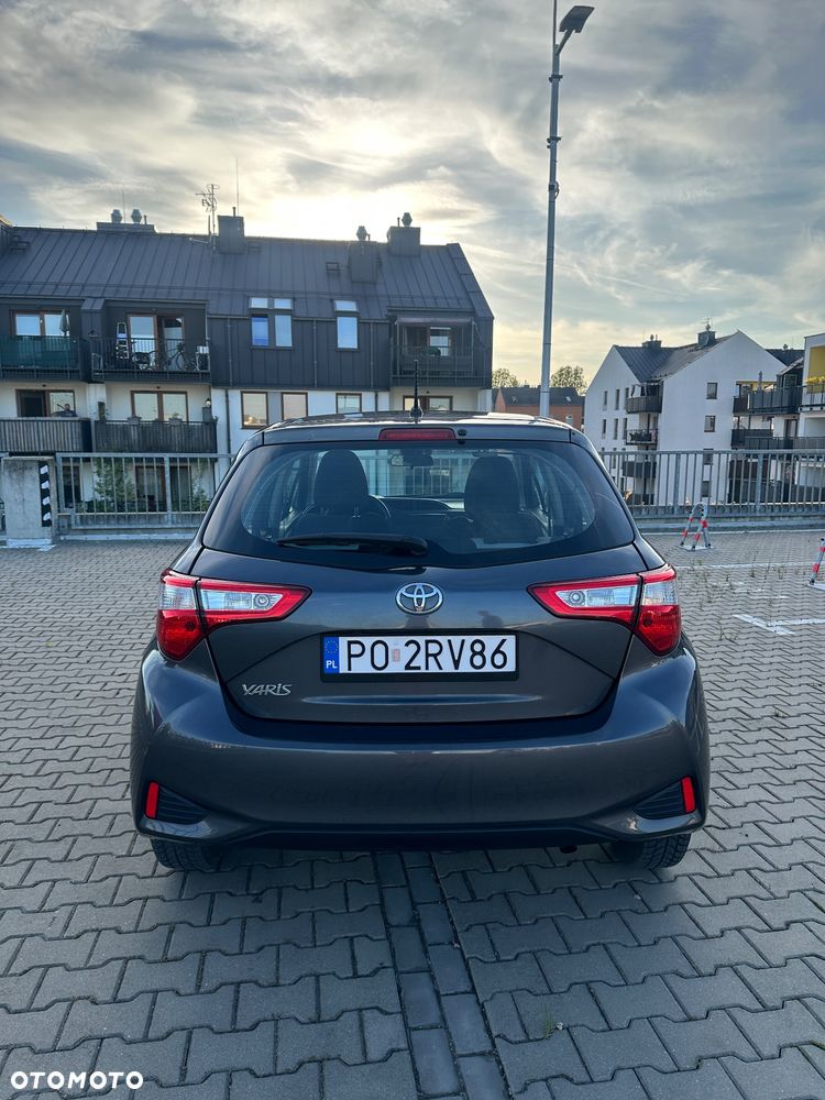 Toyota Yaris 1.5 Premium - 8
