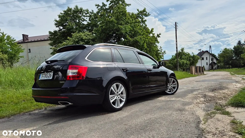 Skoda Octavia 2.0 TDI RS DSG - 4