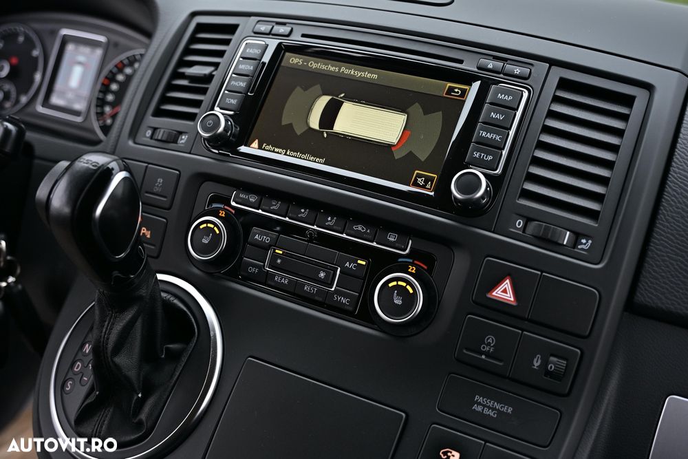 Volkswagen Multivan - 39