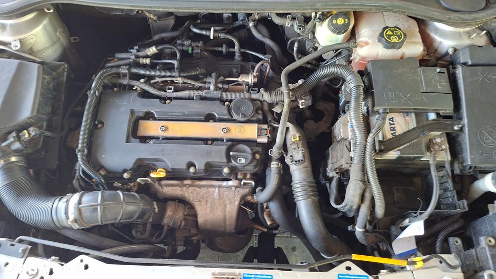 Opel Astra 1.4 Turbo 150 Jahre - 16