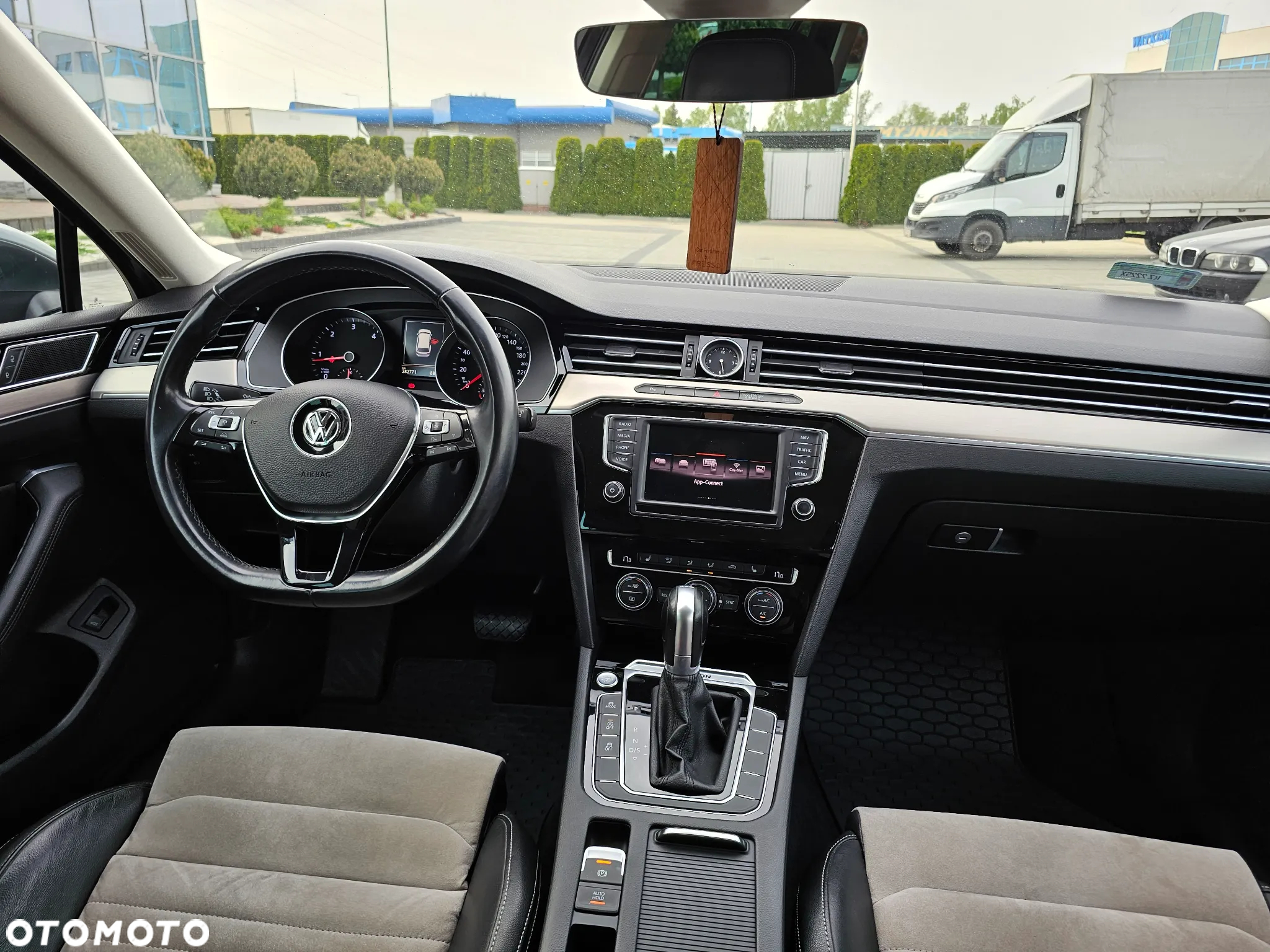 Volkswagen Passat 2.0 TDI BMT 4Mot Highline DSG - 11