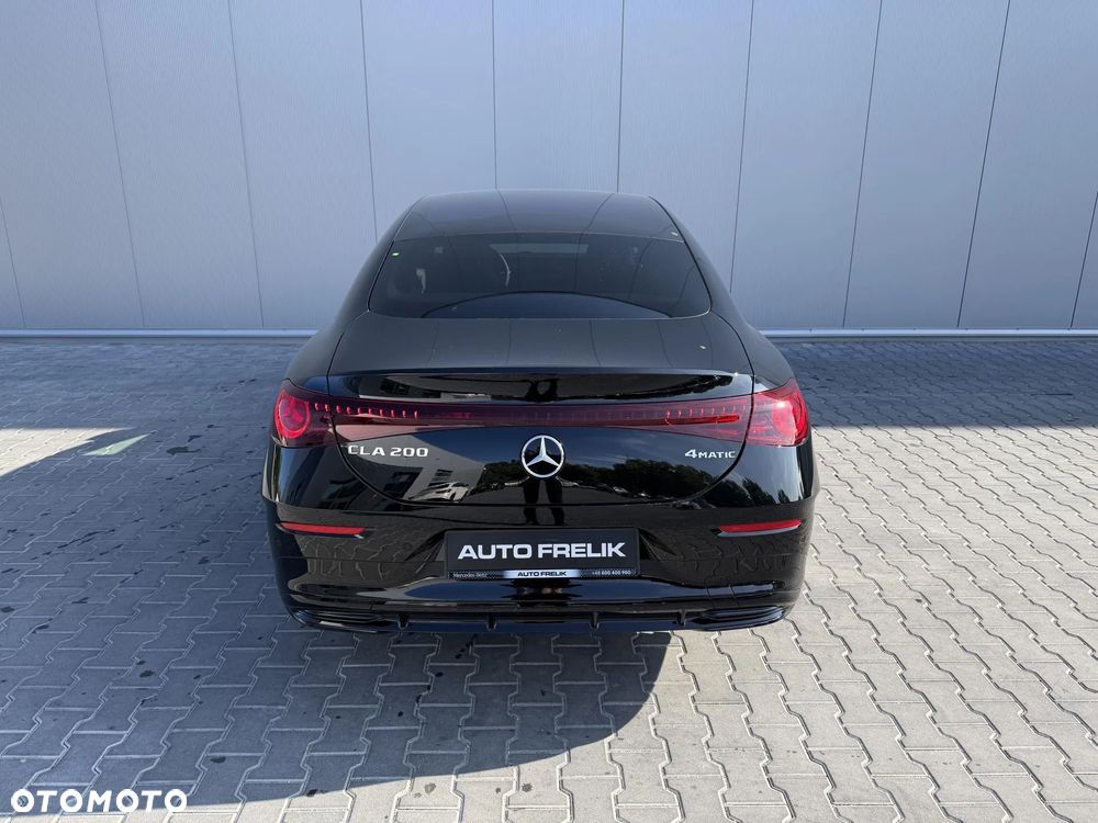 Mercedes-Benz CLA 200 mHEV 4-Matic 8G-DCT - 10