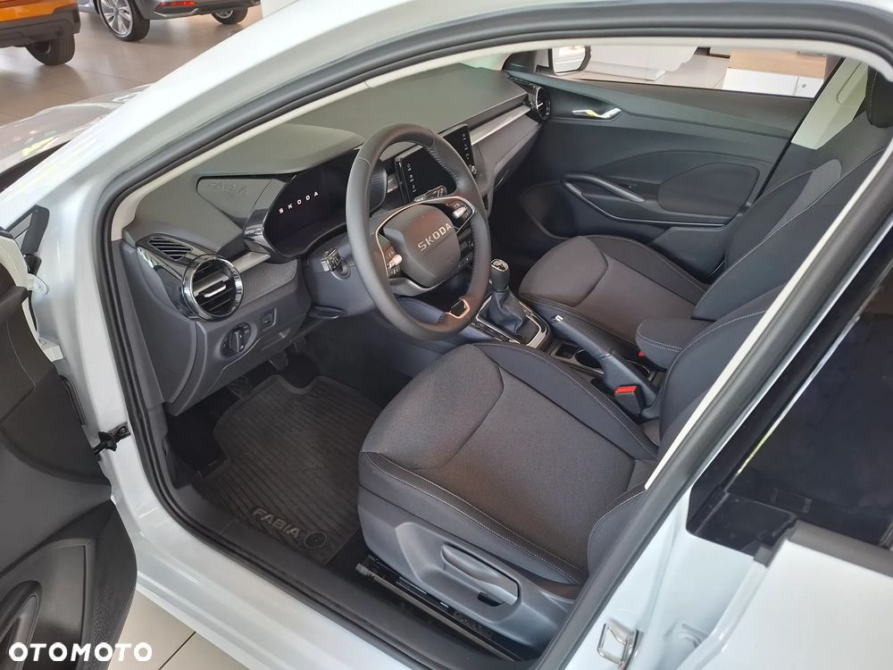 Skoda Fabia 1.0 TSI Drive - 5