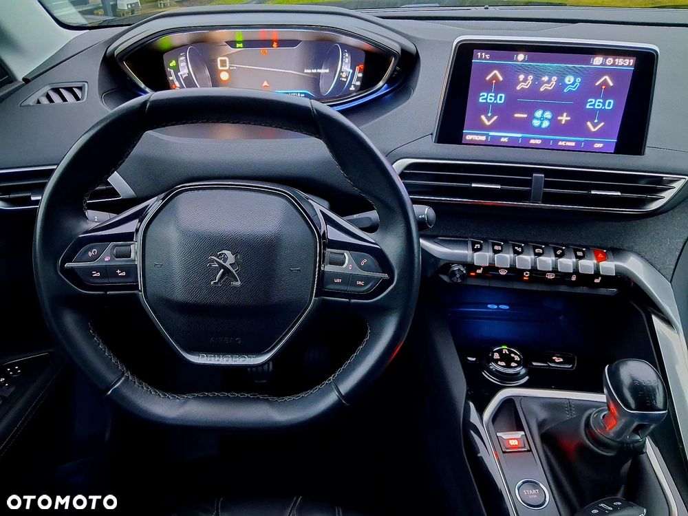 Peugeot 3008 PureTech 130 Stop & Start GPF Allure Business-Paket - 31