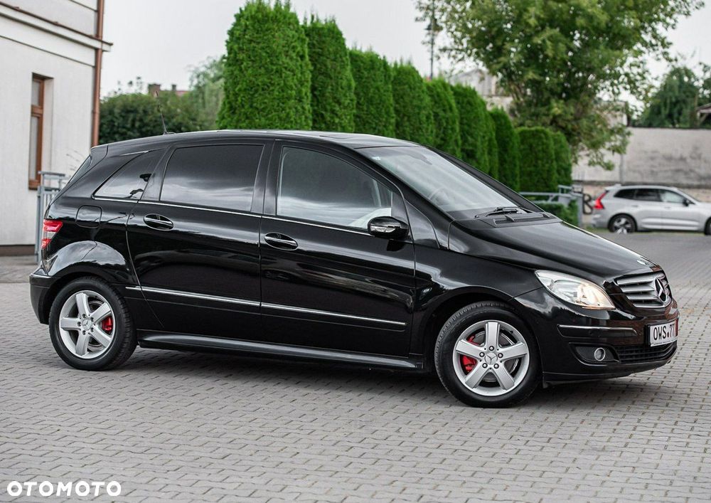 Mercedes-Benz Klasa B 150 Special Edition - 19