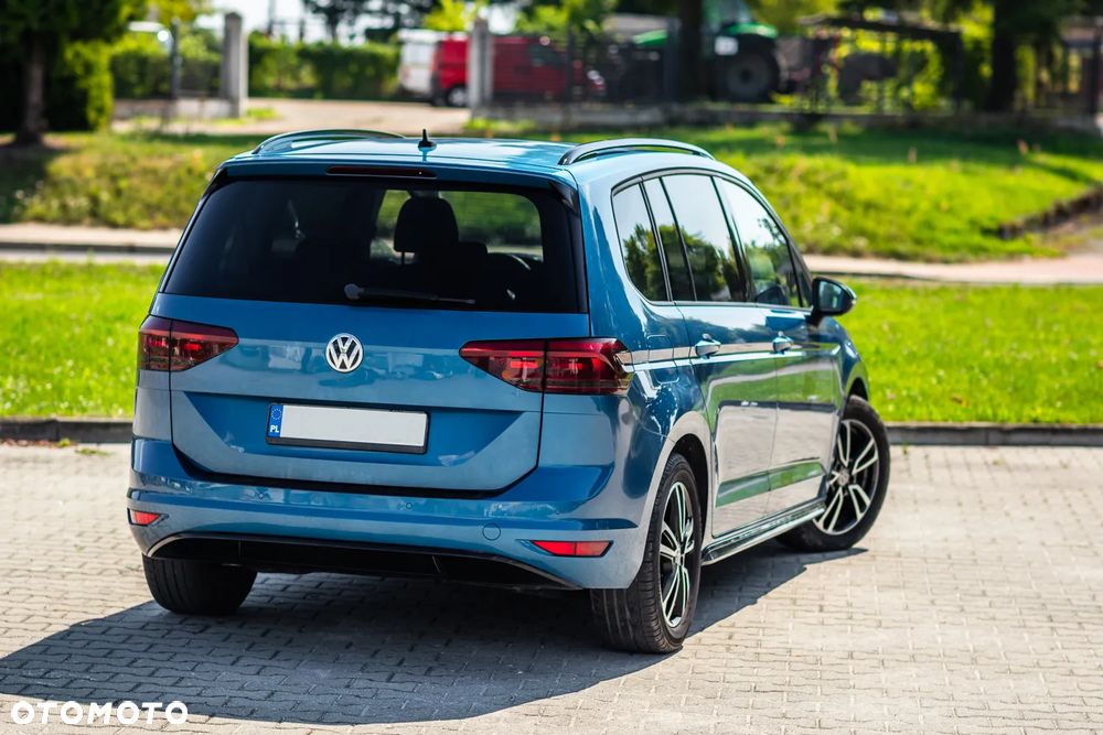 Volkswagen Touran 1.6 TDI BMT SCR Comfortline - 10
