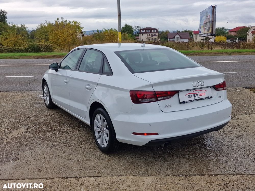 Audi A3 1.6 TDI Limousine - 4