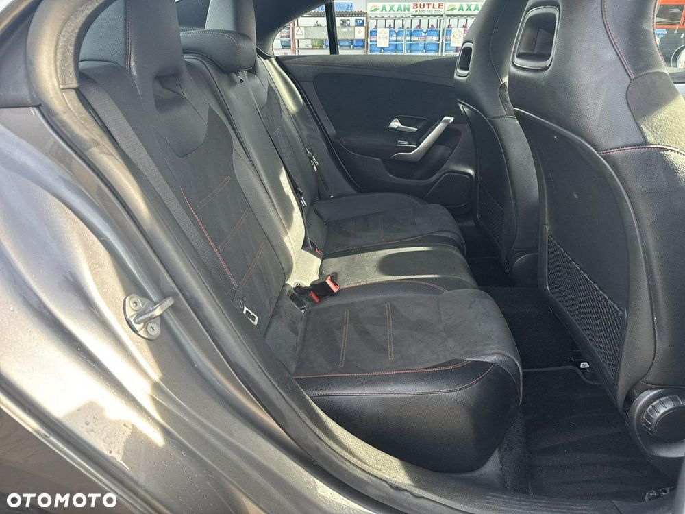 Mercedes-Benz CLA - 18