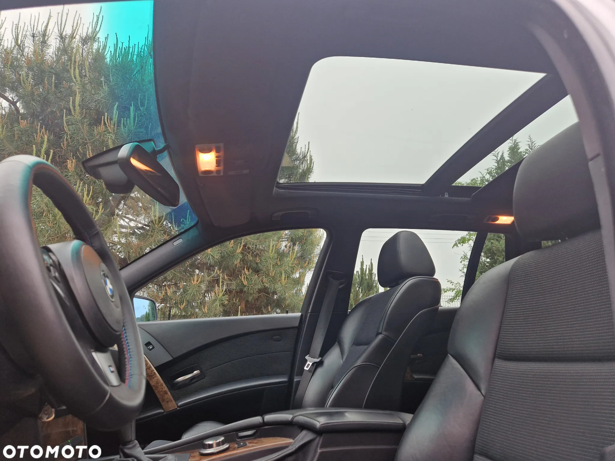BMW Seria 5 530xd Touring - 23