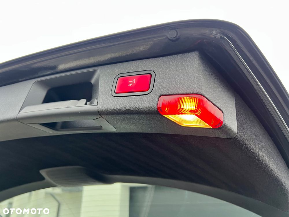 Mercedes-Benz Klasa C 180 Kompressor Automatik Avantgarde - 23