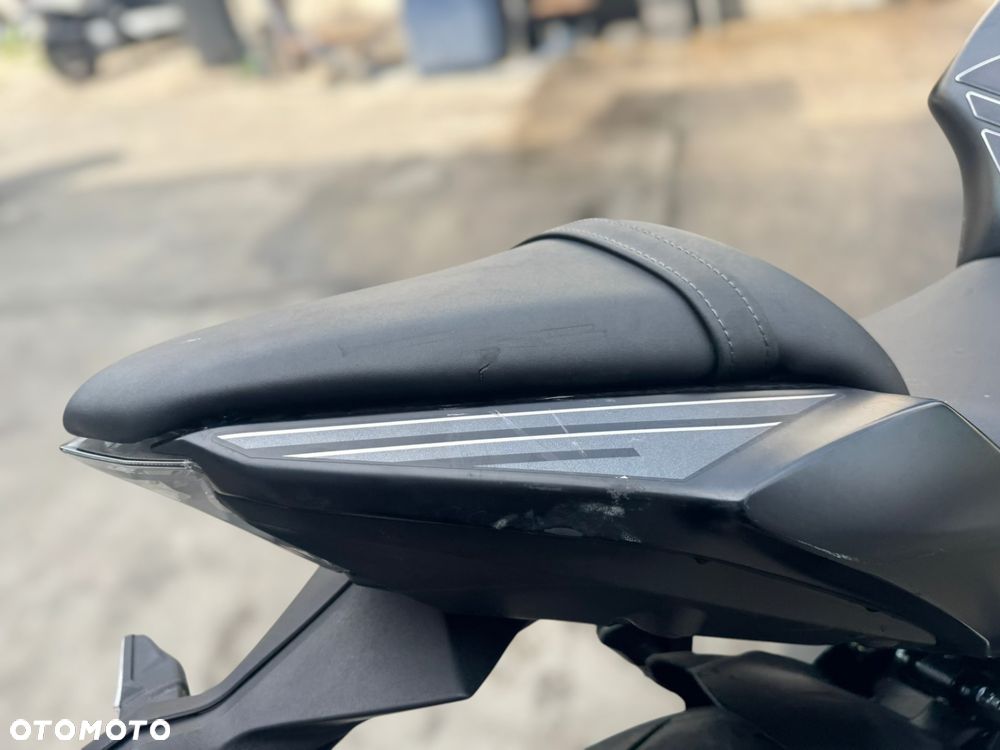 Kawasaki Ninja - 22