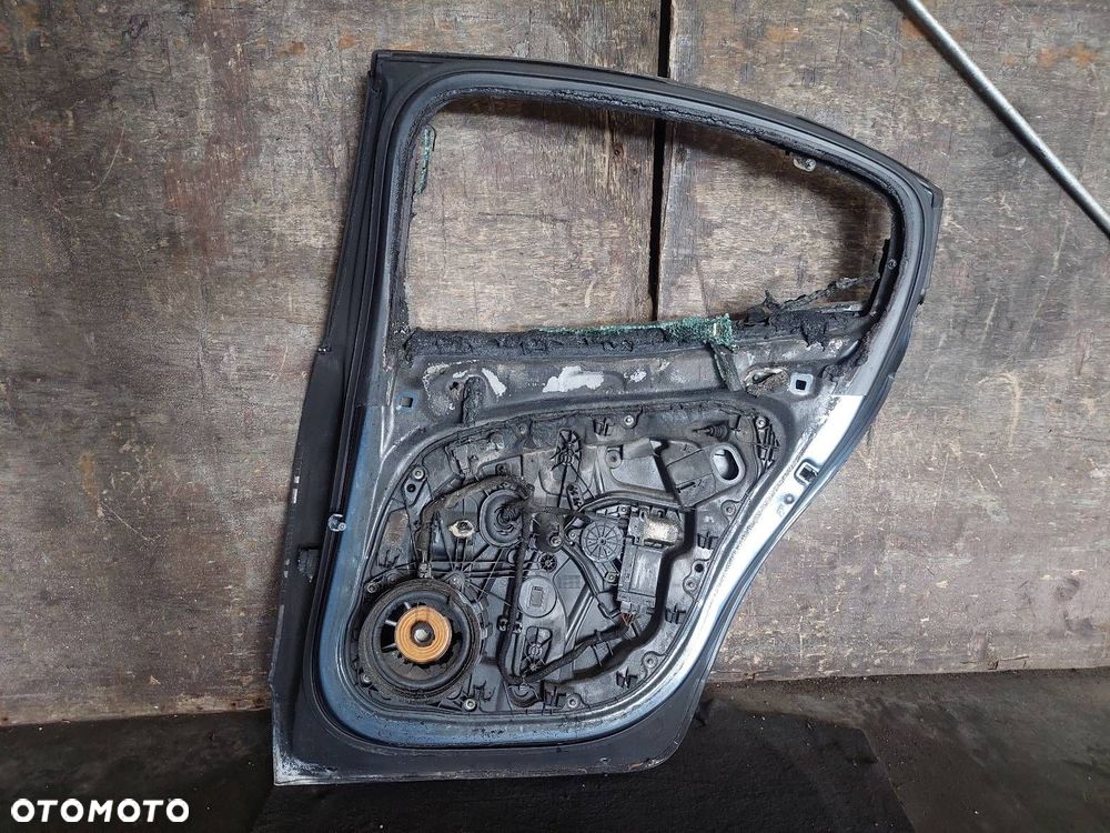 DRZWI KOMPLETNE PRAWY TYŁ VOLVO S60 III 723 - 5