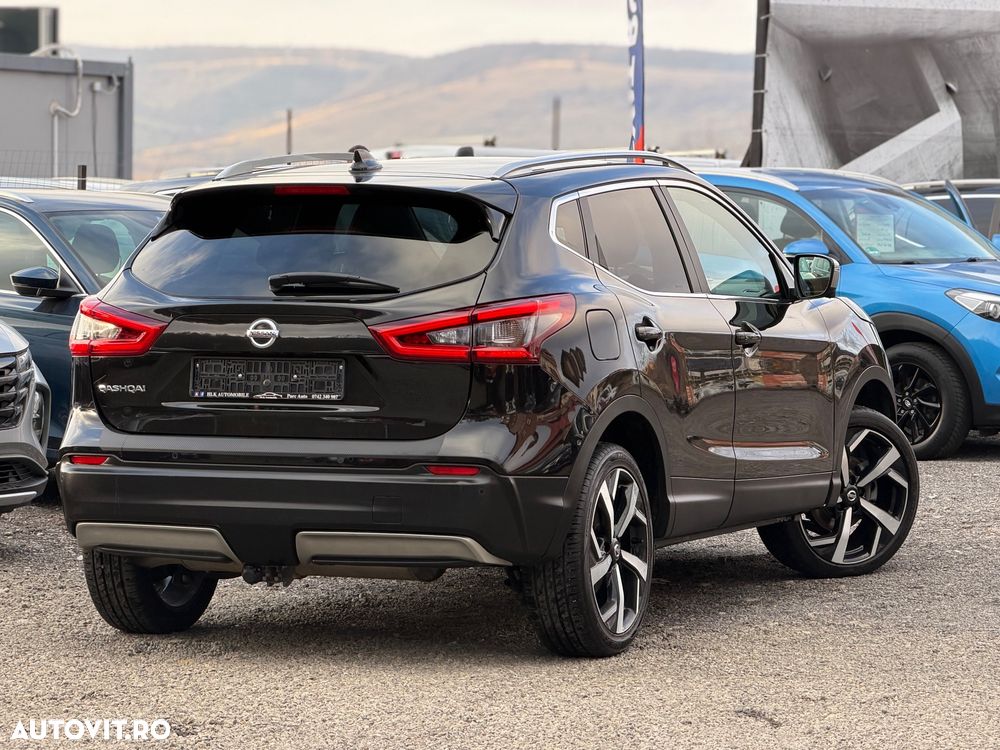 Nissan Qashqai 1.6 DCI Xtronic TEKNA+ - 39