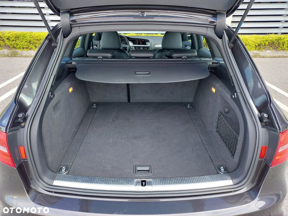 Audi A4 Avant 2.0 TDI DPF quattro S line Sportpaket - 25