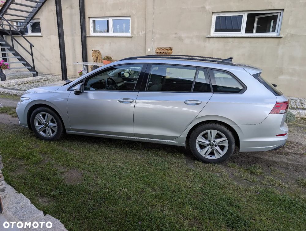 Volkswagen Golf - 10