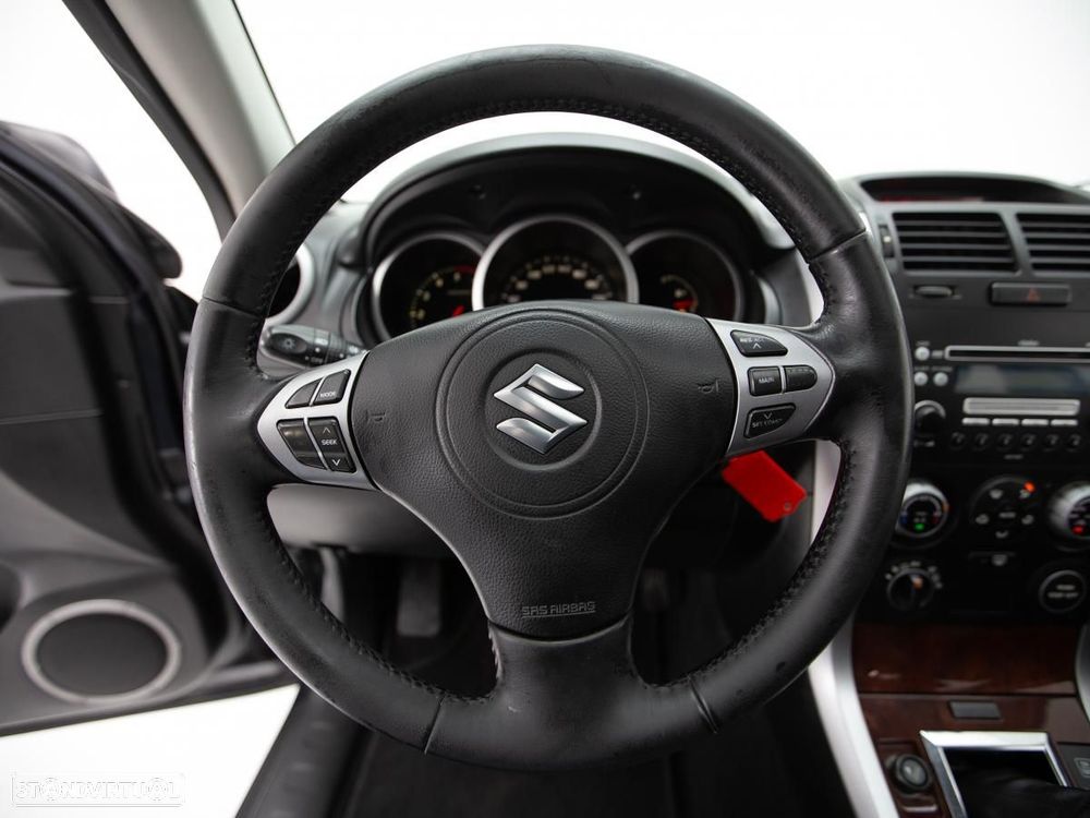 Suzuki Grand Vitara - 15