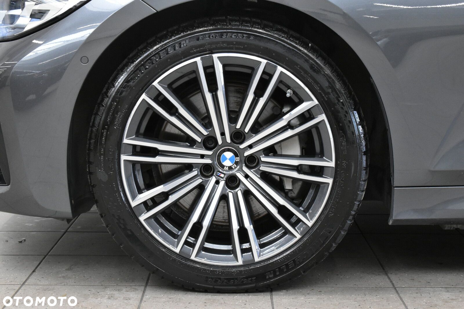 BMW Seria 3 330i xDrive M Sport sport - 4