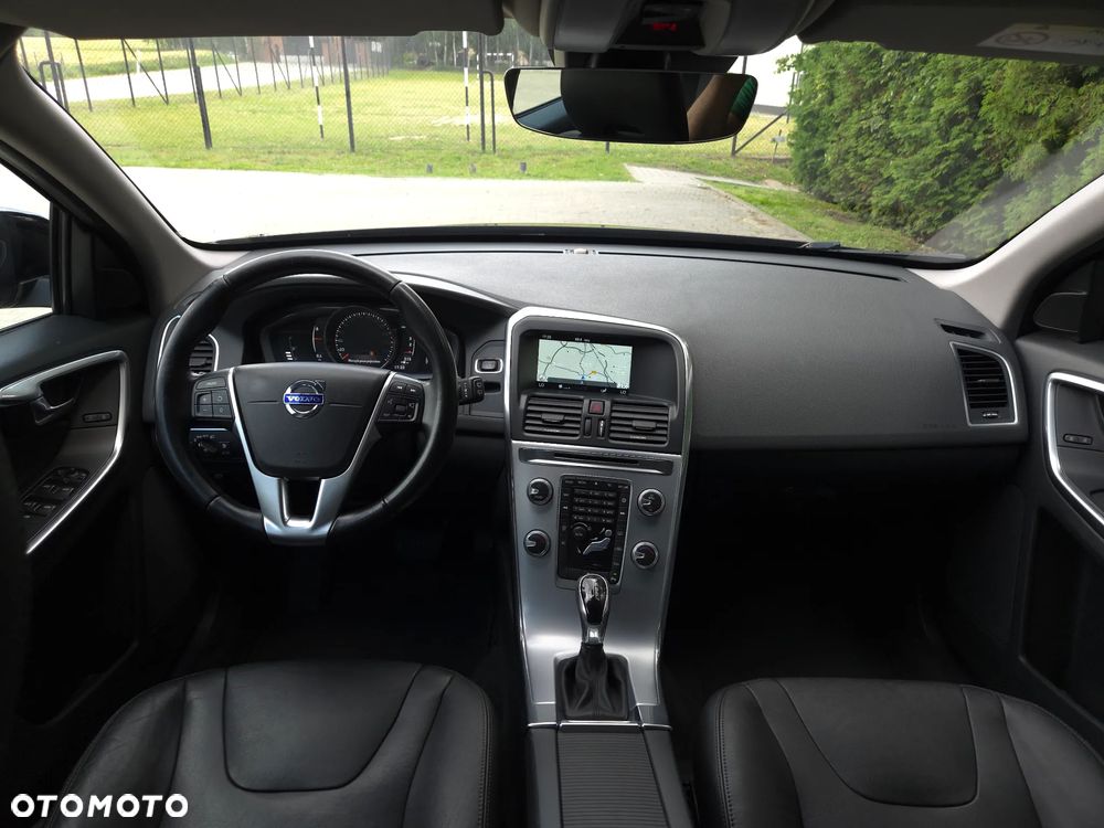 Volvo XC 60 D3 Geartronic Summum - 2