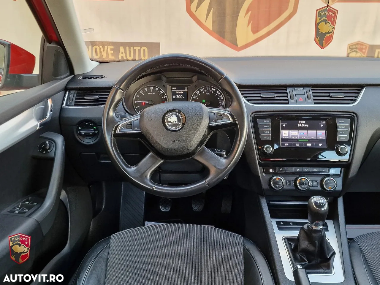 Skoda Octavia 2.0 TDI STYLE - 18