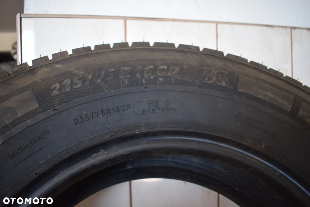 R16C 225/75 Michelin Agilis Camping - 9