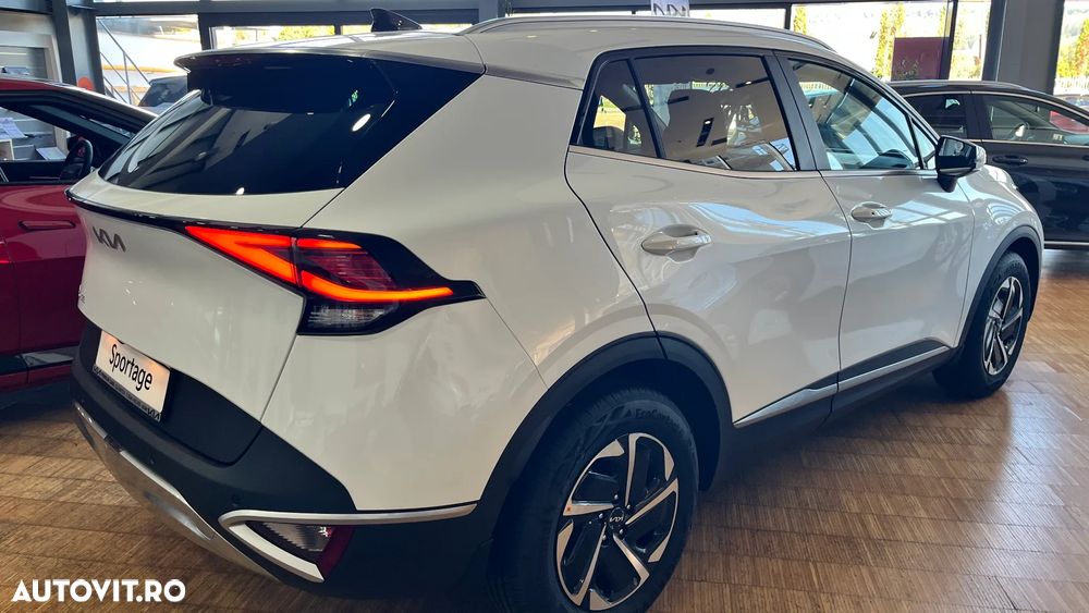 Kia Sportage 1.6 T-GDI 7DCT HP 4x2 MHEV Style - 3
