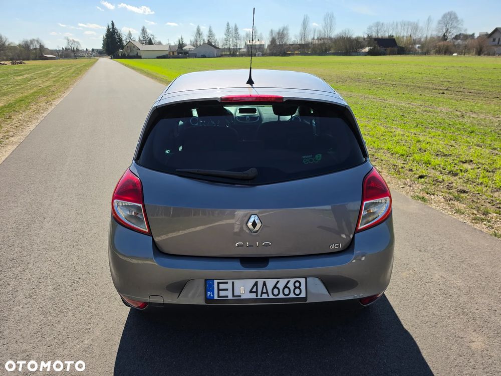 Renault Clio - 2