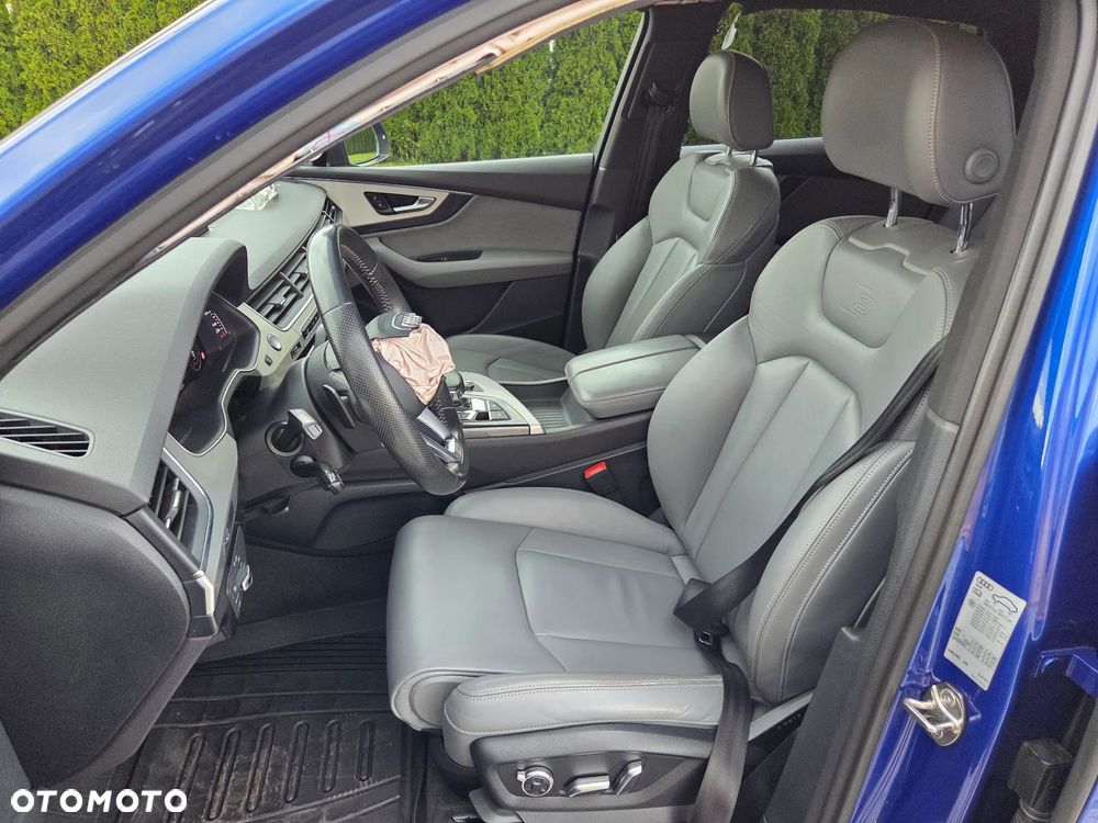 Audi Q7 - 17