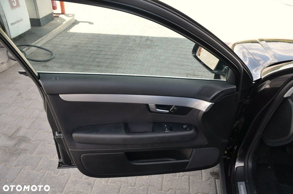 Audi A4 Avant - 14