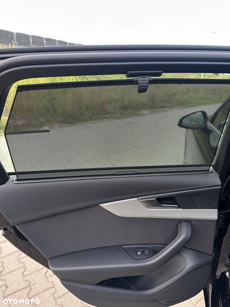 Audi A4 Avant 35 TFSI S tronic - 13