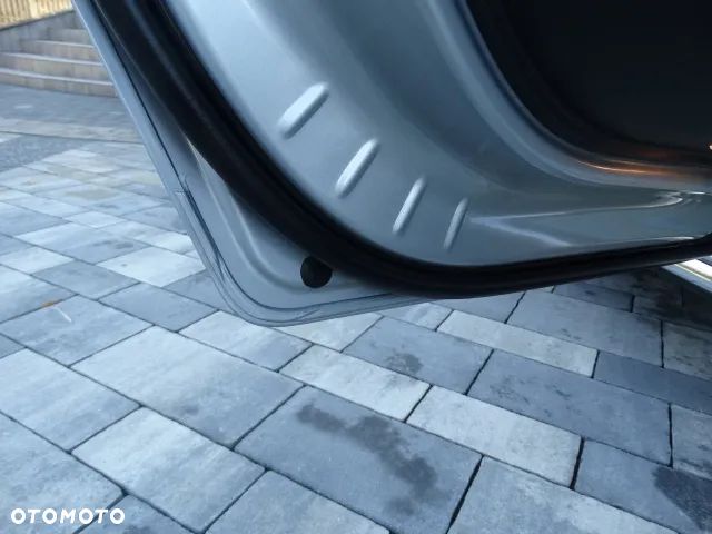 Peugeot 3008 1.6 HDi Premium - 26