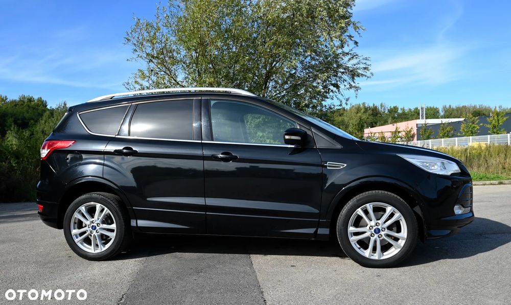 Ford Kuga - 10