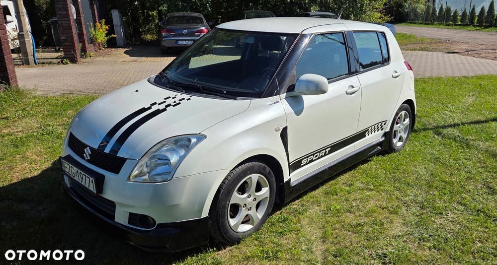 Suzuki Swift - 1