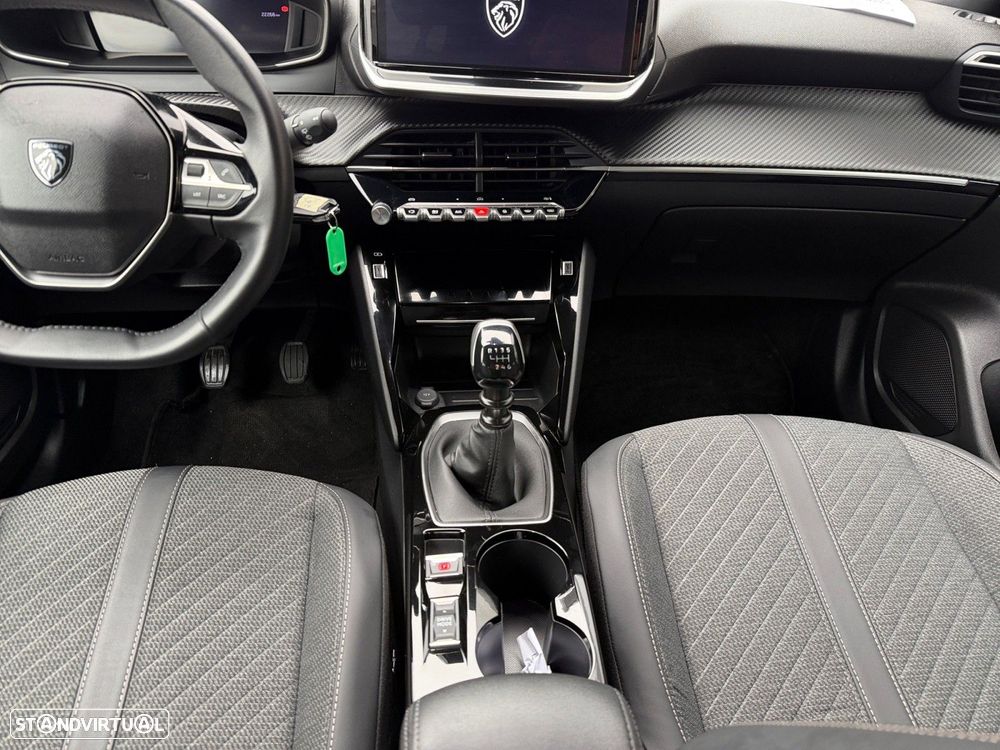 Peugeot 2008 1.2 PureTech Allure - 11