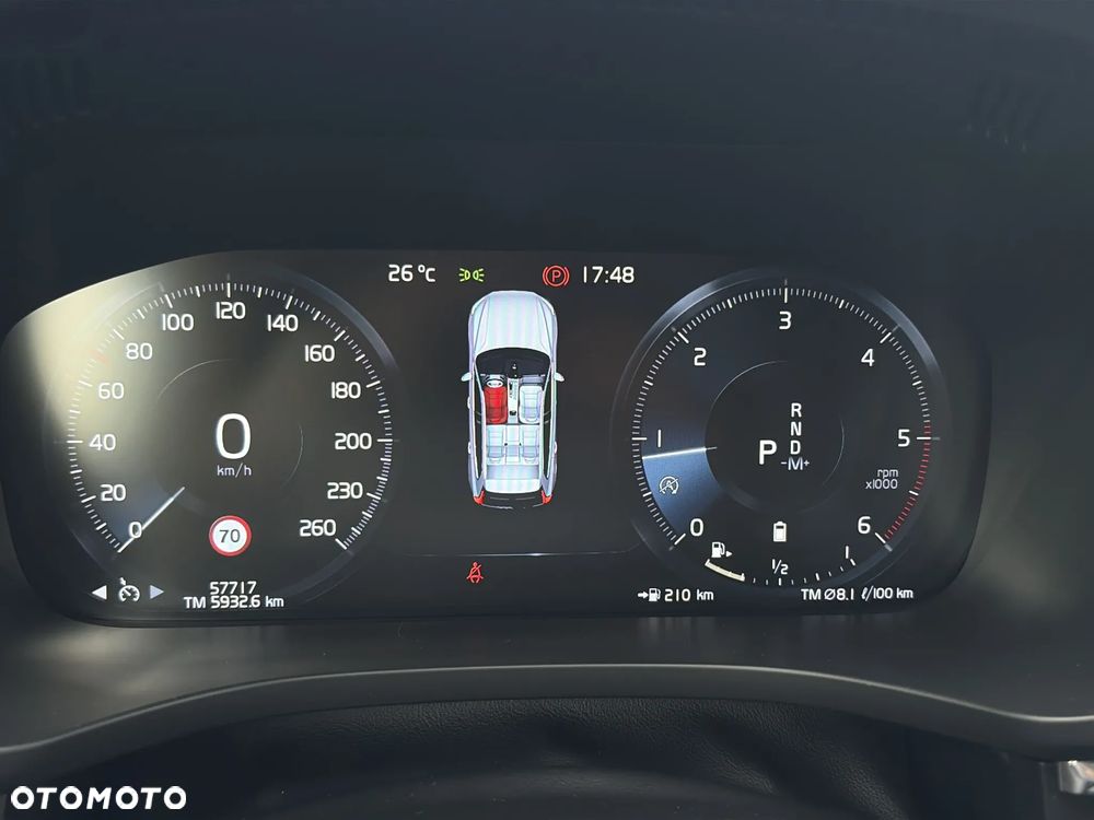 Volvo XC 60 B5 D AWD R-Design - 21