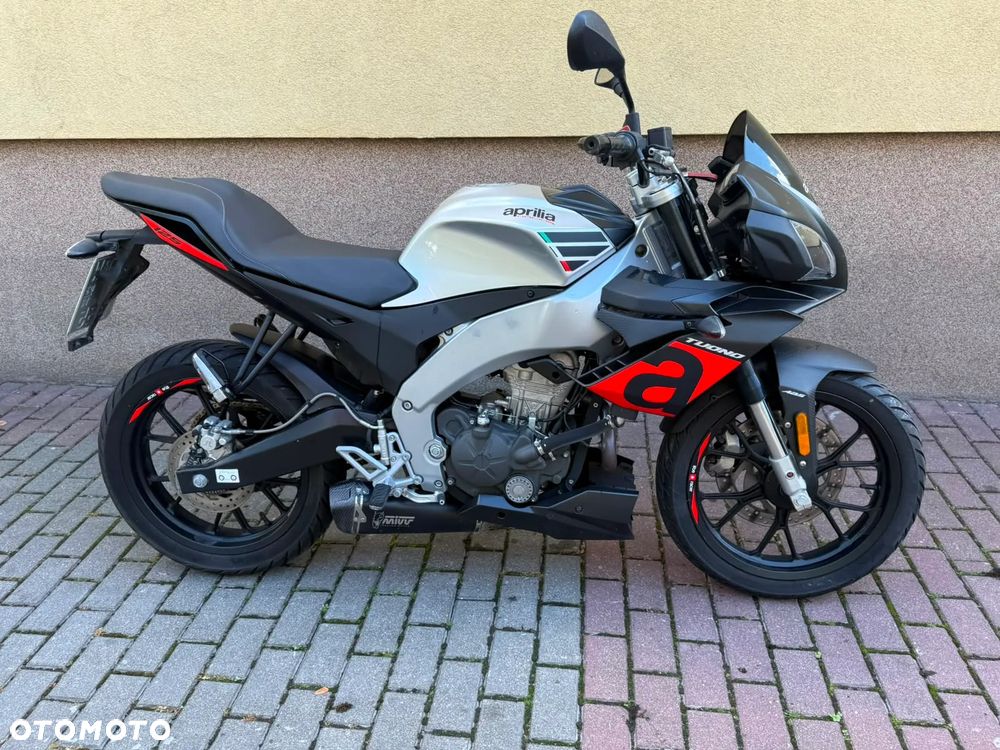 Aprilia Tuono - 24