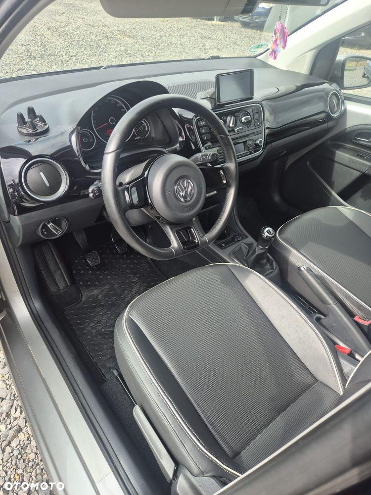 Volkswagen up! - 3